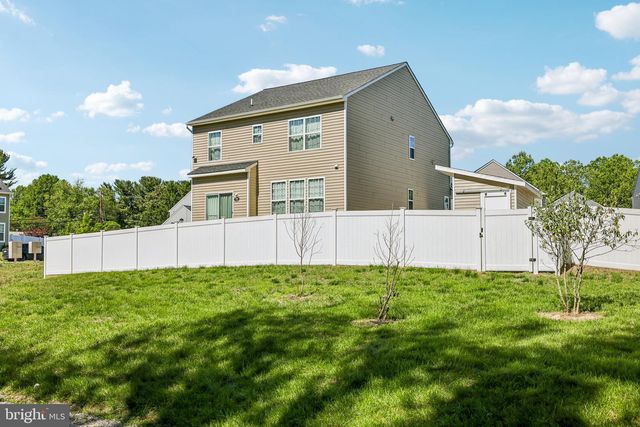 8202 REECEWOOD DR, Severn, MD 21144