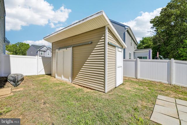 8202 REECEWOOD DR, Severn, MD 21144