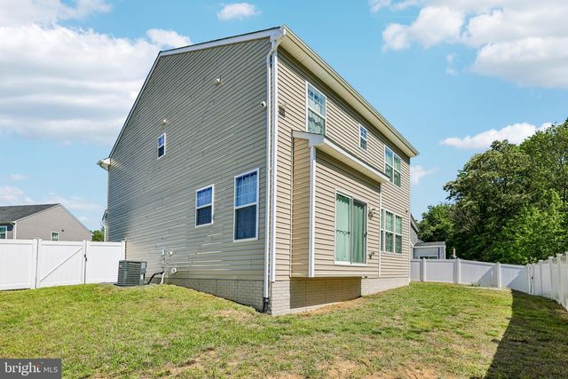 8202 REECEWOOD DR, Severn, MD 21144