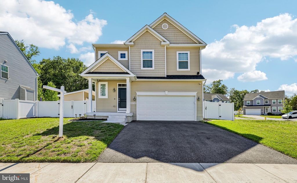8202 REECEWOOD DR, Severn, MD 21144