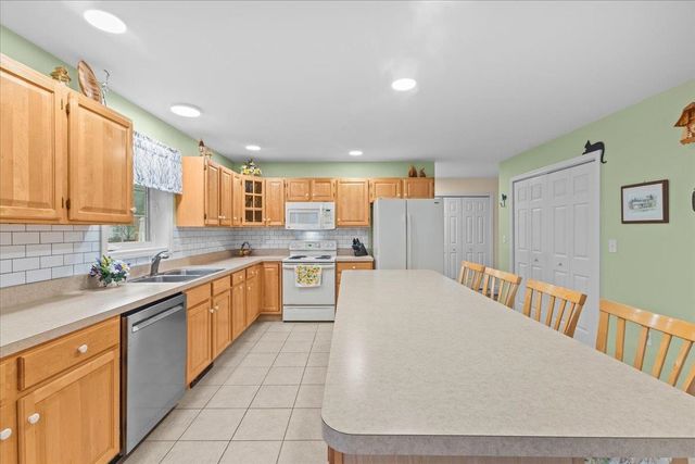 30 Tyler Drive, Essex Junction, VT 05452