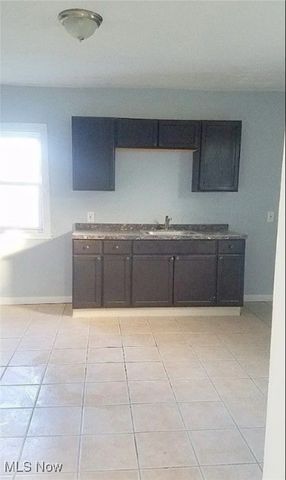 3279 W 50th Street, Cleveland, OH 44102