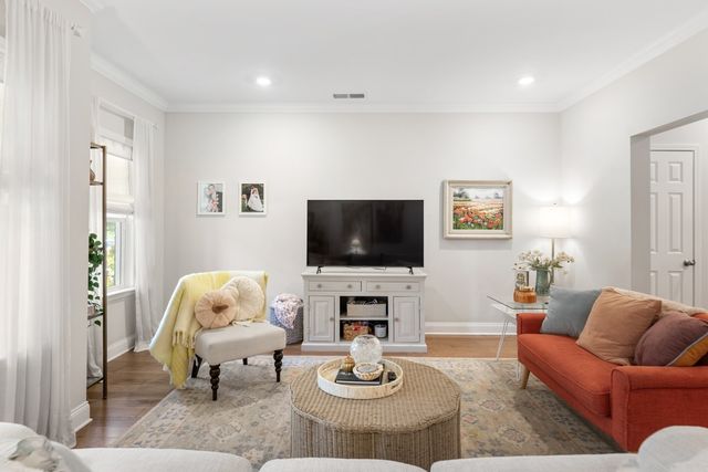 235 Grandstand Blvd, Gallatin, TN 37066