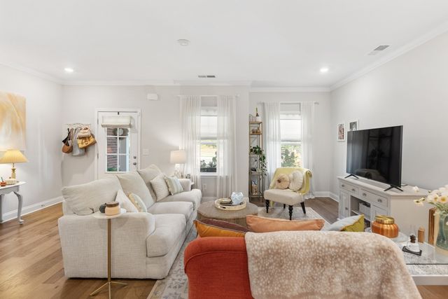 235 Grandstand Blvd, Gallatin, TN 37066