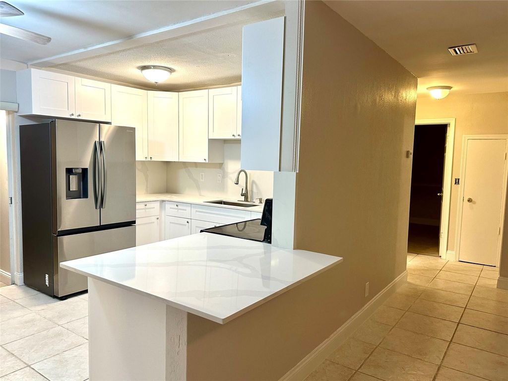 7907 SW 3rd Street, North Lauderdale, FL 33068