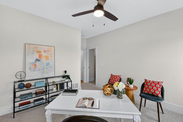 7091 SPRING CREEK Drive, Bettendorf, IA 52722