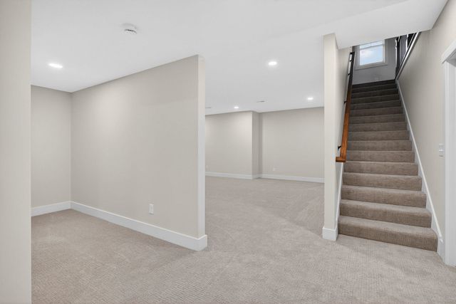 7091 SPRING CREEK Drive, Bettendorf, IA 52722