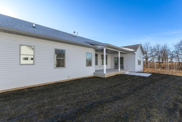 7091 SPRING CREEK Drive, Bettendorf, IA 52722