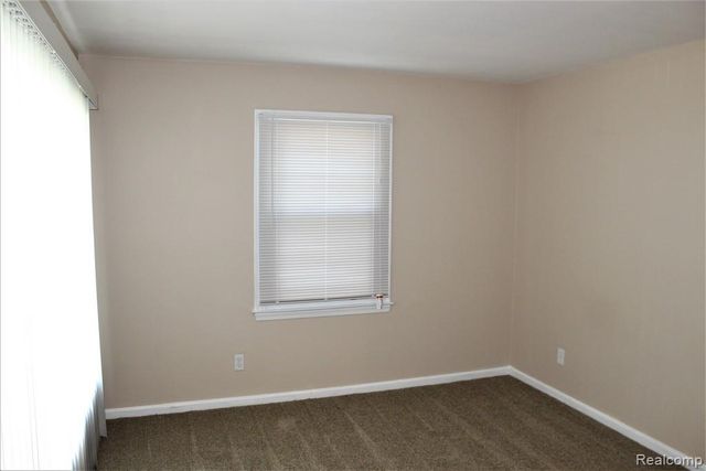 18620 Dalby, Redford, MI 48240