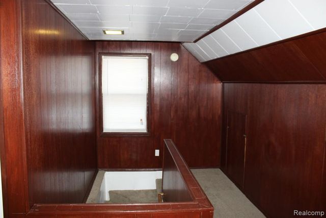 18620 Dalby, Redford, MI 48240