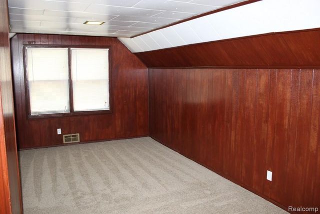 18620 Dalby, Redford, MI 48240