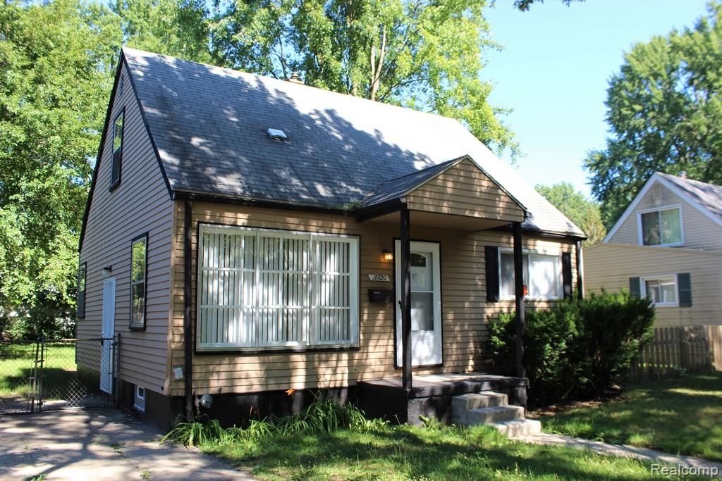 18620 Dalby, Redford, MI 48240