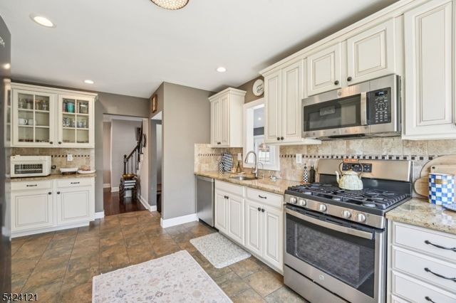 525 Ramapo Ave, Pompton Lakes Boro, NJ 07442