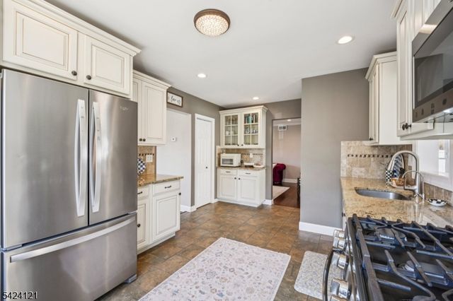 525 Ramapo Ave, Pompton Lakes Boro, NJ 07442