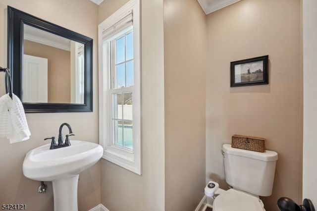 525 Ramapo Ave, Pompton Lakes Boro, NJ 07442