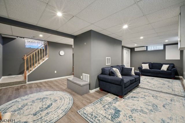 525 Ramapo Ave, Pompton Lakes Boro, NJ 07442