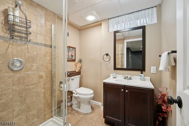 525 Ramapo Ave, Pompton Lakes Boro, NJ 07442