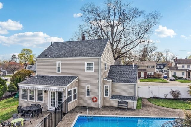 525 Ramapo Ave, Pompton Lakes Boro, NJ 07442