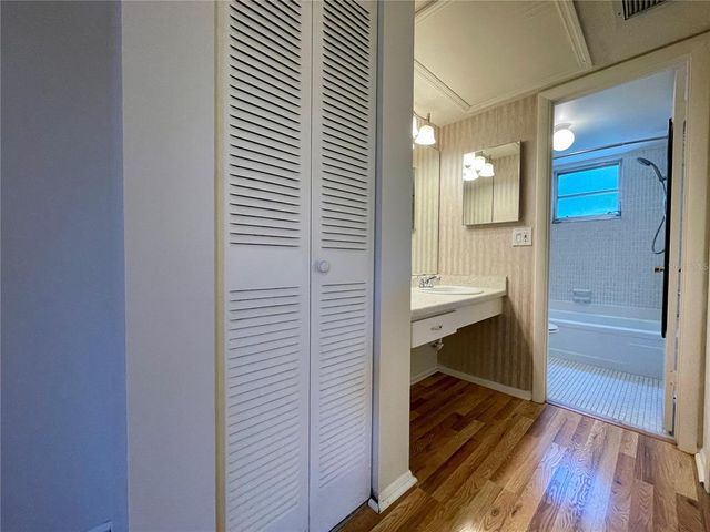 4480 IRONWOOD CIRCLE 305A, Bradenton, FL 34209
