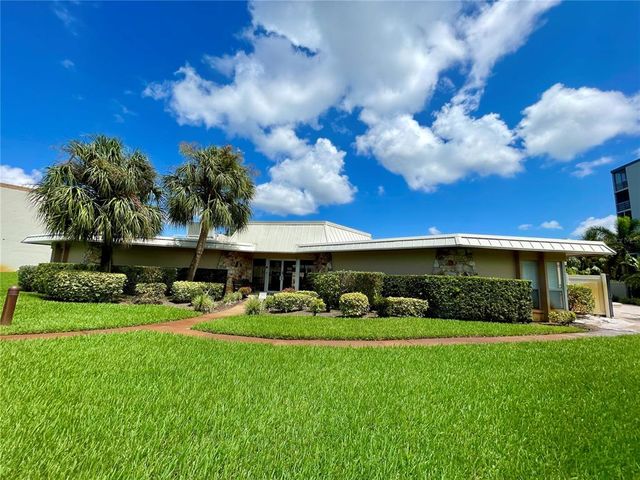 4480 IRONWOOD CIRCLE 305A, Bradenton, FL 34209