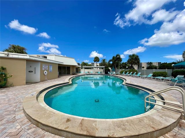 4480 IRONWOOD CIRCLE 305A, Bradenton, FL 34209