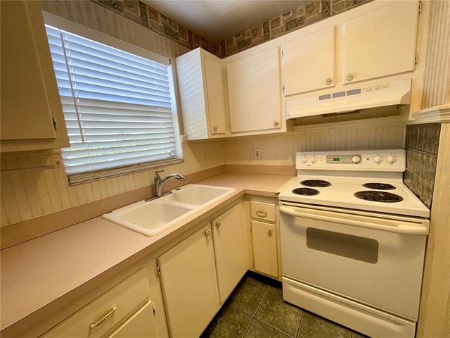 4480 IRONWOOD CIRCLE 305A, Bradenton, FL 34209
