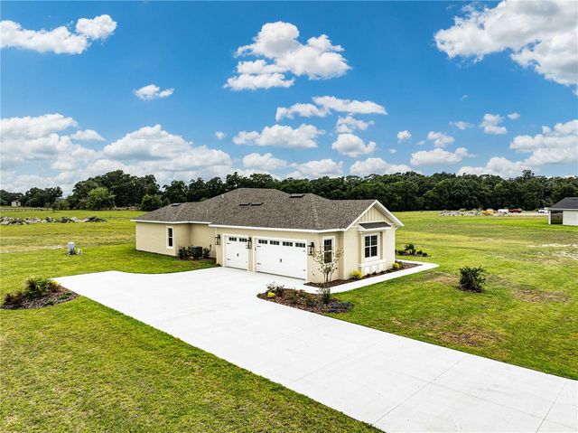 1439 CR 212, Oxford, FL 34484