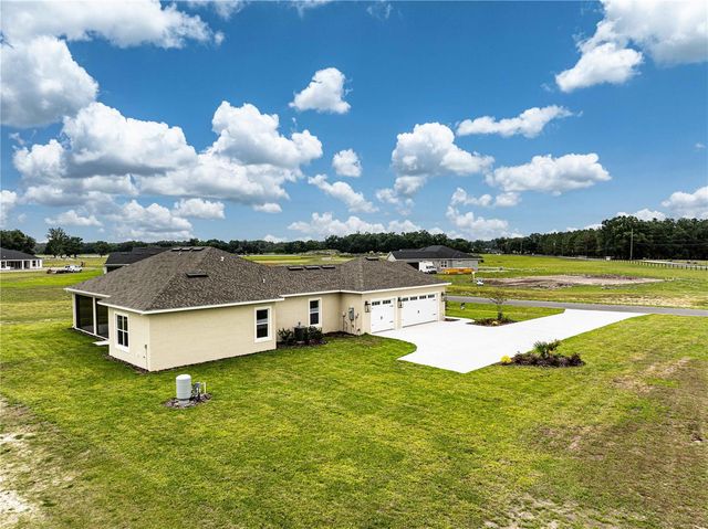 1439 CR 212, Oxford, FL 34484