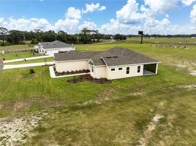 1439 CR 212, Oxford, FL 34484