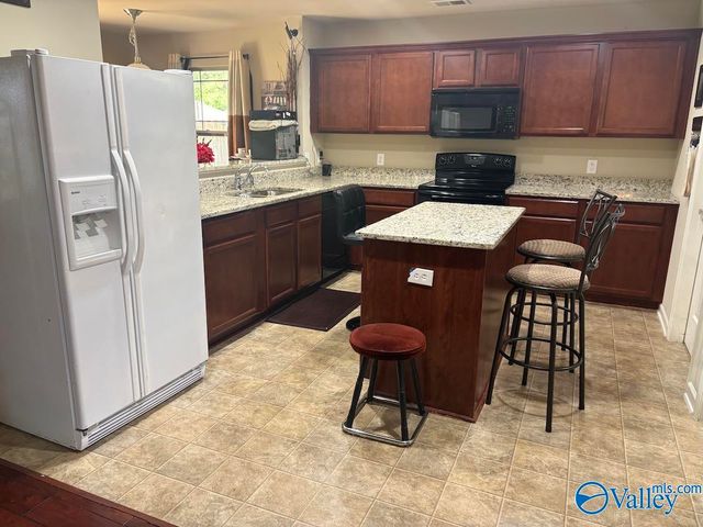 194 Green Garden Drive, Harvest, AL 35749