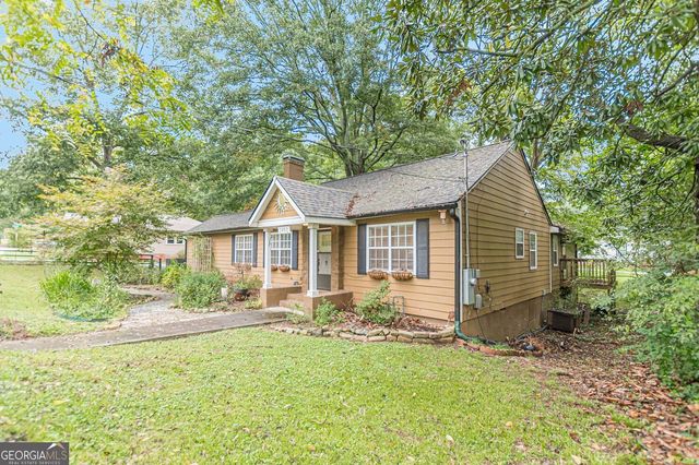 2492 Maple Street, East Point, GA 30344