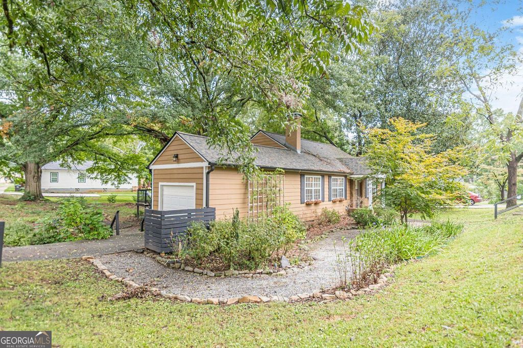 2492 Maple Street, East Point, GA 30344 — photo 4