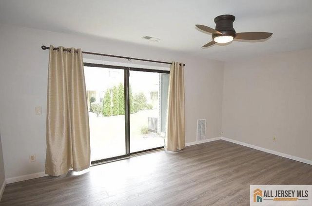 2013 Bayhead Drive, Sayreville, NJ 08859