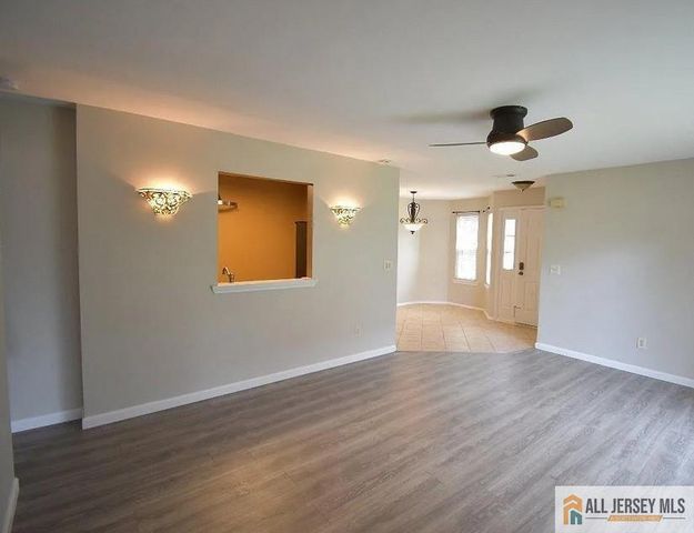 2013 Bayhead Drive, Sayreville, NJ 08859