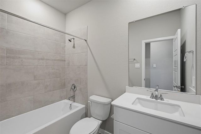 419 Gram Hill Drive, Conroe, TX 77316