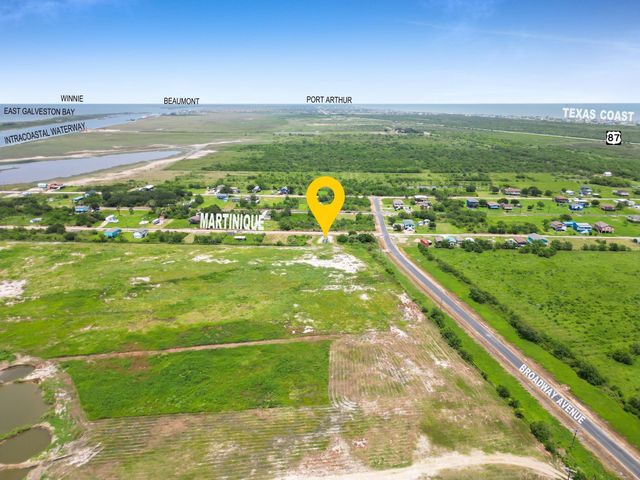 1305 Martinque Lane, Port Bolivar, TX 77650