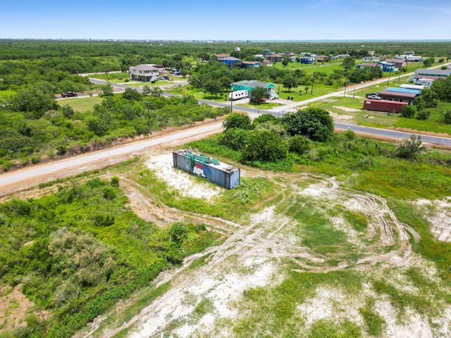 1305 Martinque Lane, Port Bolivar, TX 77650