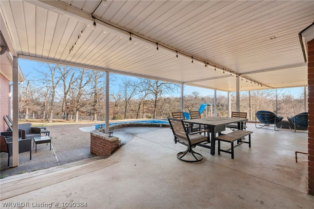 6340 N Highway 59 6340 N Highway 59