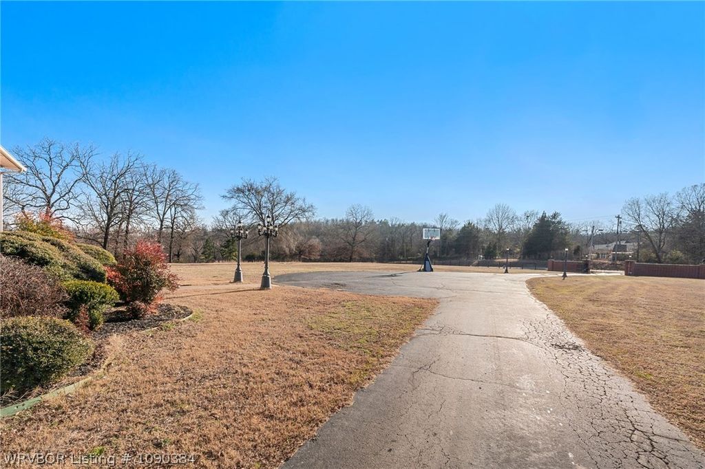 6340 N Highway 59 6340 N Highway 59