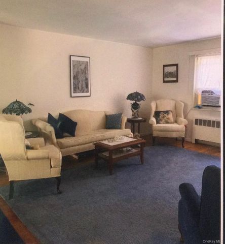 48 Dehaven 2E, Yonkers, NY 10703