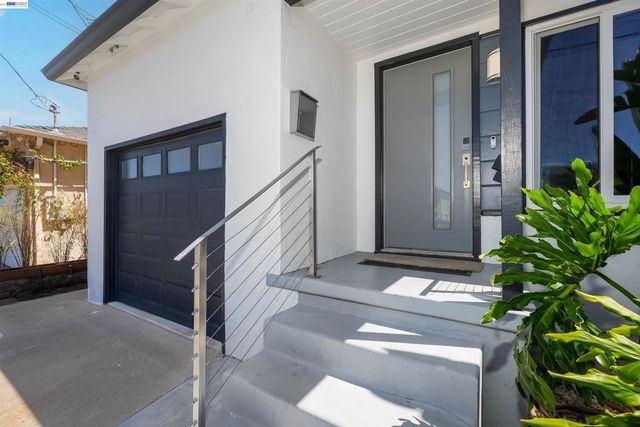 25826 Bryn Mawr Ave, Hayward, CA 94542