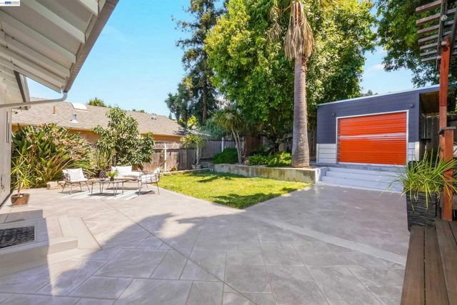 25826 Bryn Mawr Ave, Hayward, CA 94542