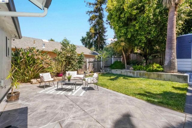 25826 Bryn Mawr Ave, Hayward, CA 94542