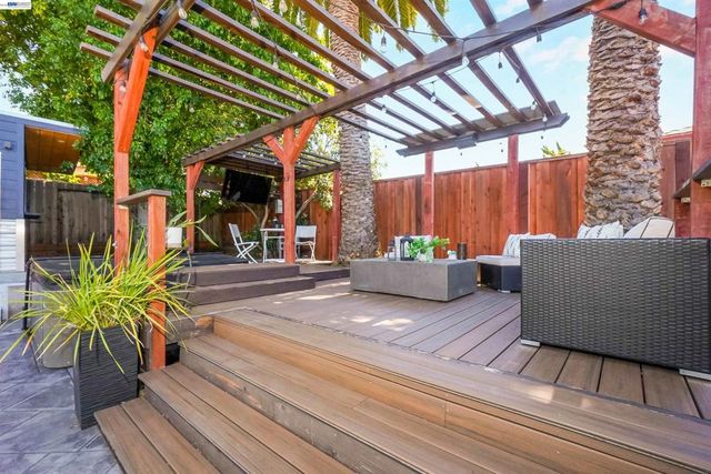 25826 Bryn Mawr Ave, Hayward, CA 94542