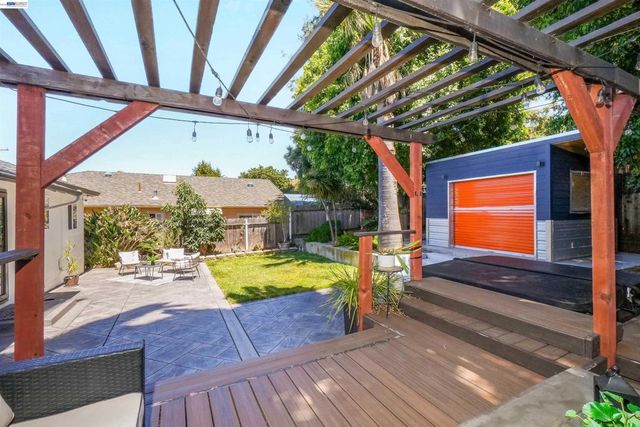 25826 Bryn Mawr Ave, Hayward, CA 94542