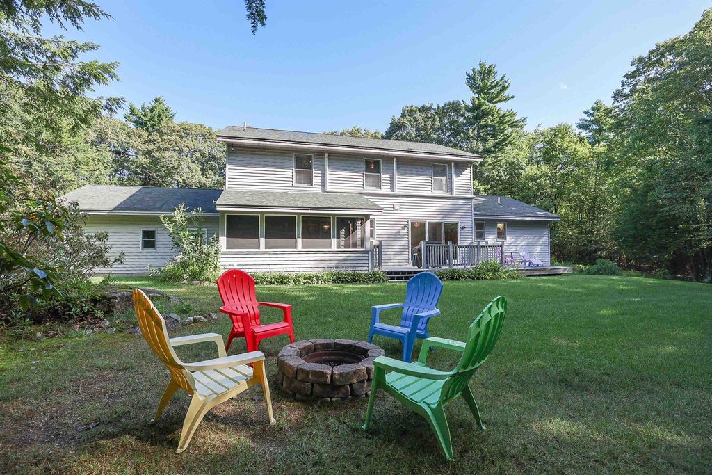 42 Mason Drive, New Boston, NH 03070