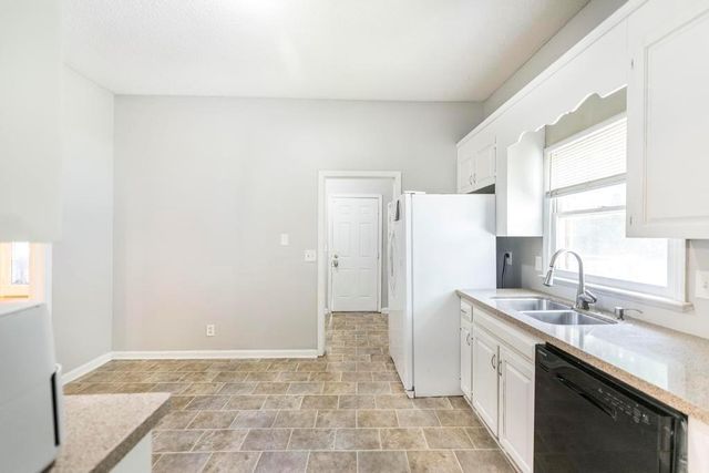 252 N Wesleyan Circle, Macon, GA 31210