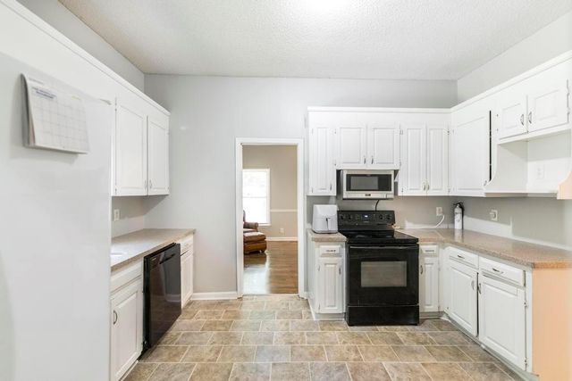 252 N Wesleyan Circle, Macon, GA 31210