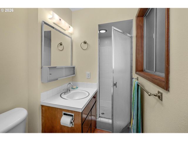 5122 Se 36TH Pl, Portland, OR 97202