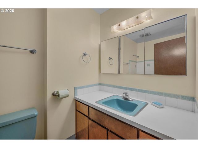 5122 Se 36TH Pl, Portland, OR 97202